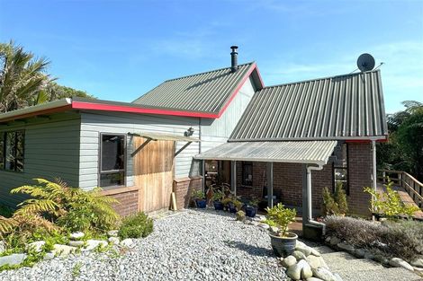 Photo of property in 13 Fern Valley Road, Paroa, Greymouth, 7805
