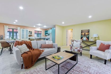 Photo of property in 28 Parkwood Crescent, Gulf Harbour, Whangaparaoa, 0930