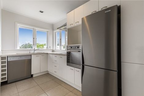 Photo of property in 2/33 Saint Georges Bay Road, Parnell, Auckland, 1052