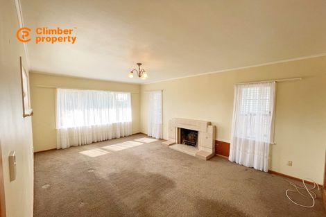Photo of property in 28 Gilliam Street, New Lynn, Auckland, 0600