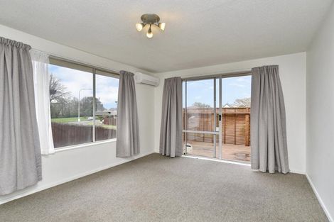 Photo of property in 1/3 James Condon Place, Redwood, Christchurch, 8051