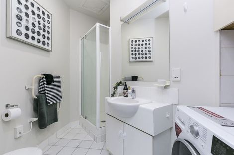 Photo of property in Terrace Tower Apartments, 1f/126 The Terrace, Wellington Central, Wellington, 6011