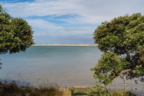 Photo of property in 17 Cheviot Street, Mangawhai Heads, Mangawhai, 0505