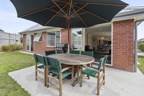 Photo of property in 9 Clifford Close, Leamington, Cambridge, 3432