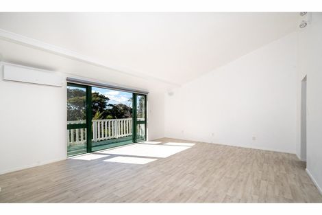 Photo of property in 129a Colwill Road, Massey, Auckland, 0614