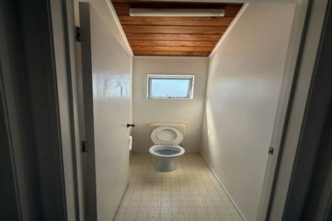 Photo of property in 1/22 Valecrest Place, Bayview, Auckland, 0629