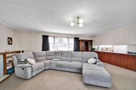 Photo of property in 2 Glasgow Street, Hawera, 4610