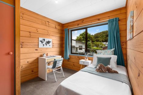 Photo of property in 47 Albatross Close, Whitby, Porirua, 5024