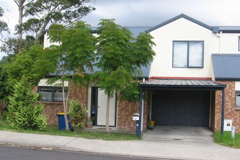 Photo of property in 17 Standage Lane, Kelston, Auckland, 0602