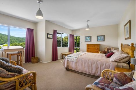 Photo of property in 20 Rimu Terrace, Waikawa, Picton, 7220