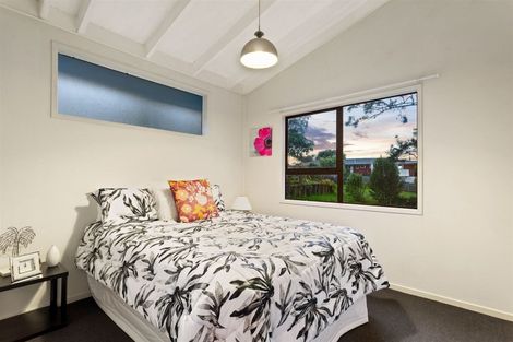 Photo of property in 2/113 Manuka Road, Bayview, Auckland, 0629