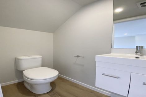 Photo of property in 12/15 Sunhill Road, Sunnyvale, Auckland, 0612