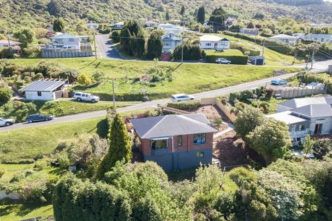 Photo of property in 20 Ocean View Road, Ravensbourne, Dunedin, 9022