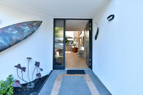 Photo of property in 86 Vipond Road, Stanmore Bay, Whangaparaoa, 0932