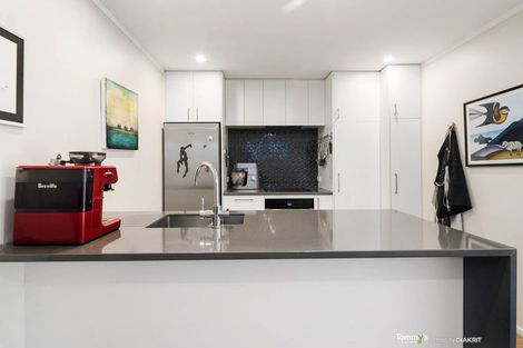 Photo of property in 1/88 Brougham Street, Mount Victoria, Wellington, 6011