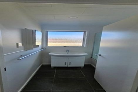 Photo of property in 2 Tuna Place, Manurewa, Auckland, 2102