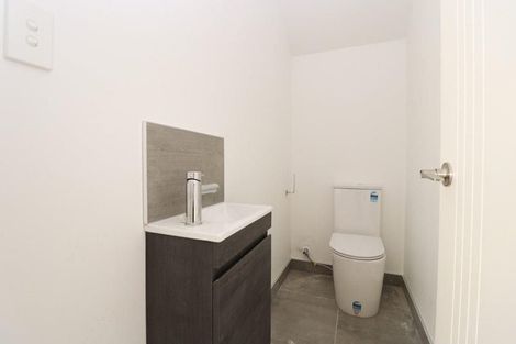 Photo of property in 6 Woven Place, Karaka, Papakura, 2113