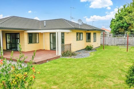 Photo of property in 7 Edgewater Grove, Whakatane, 3120