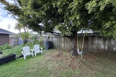 Photo of property in 42 Hilling Street, Titirangi, Auckland, 0604