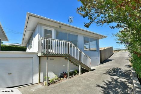 Photo of property in 1/871 East Coast Road, Northcross, Auckland, 0632