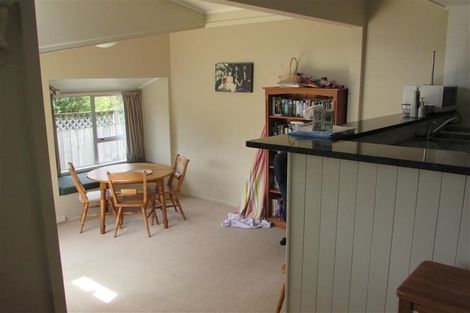 Photo of property in 71 West Harbour Drive, West Harbour, Auckland, 0618