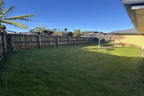 Photo of property in 2 Reef Place, Mangere, Auckland, 2022