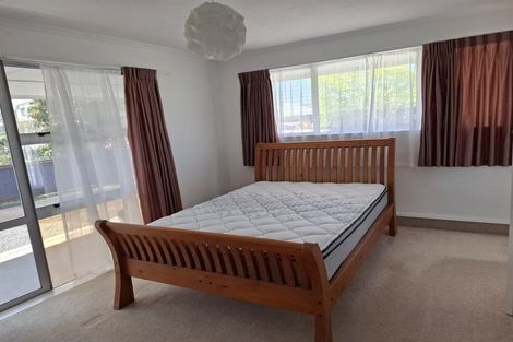 Photo of property in 34 Centreway Road, Orewa, 0931