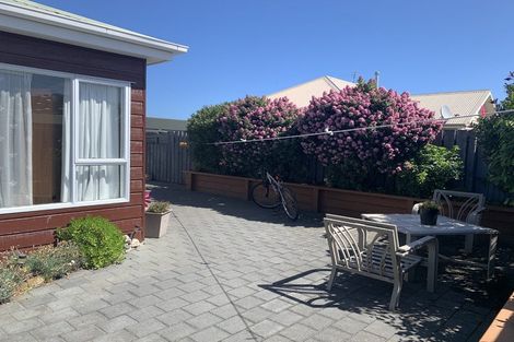 Photo of property in 5 Rowland Avenue, South Dunedin, Dunedin, 9012