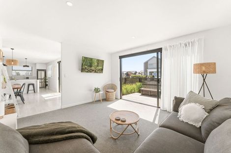 Photo of property in 1 Chrysler Street, Papamoa, 3118