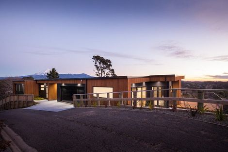 Photo of property in 41 Veale Road, Frankleigh Park, New Plymouth, 4371