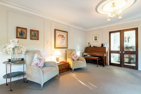 Photo of property in 2/19 Amante Crescent, Mairangi Bay, Auckland, 0630