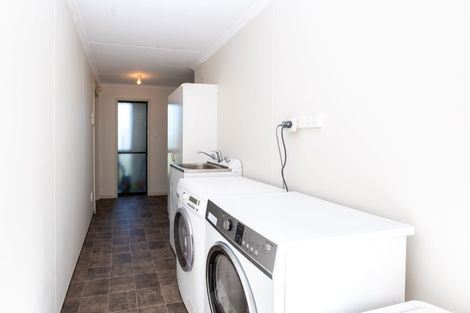 Photo of property in 44 Kent Terrace, Midhirst, Stratford, 4394