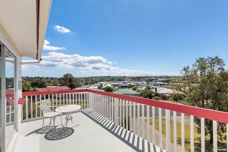 Photo of property in 78 Bruce Road, Glenfield, Auckland, 0629