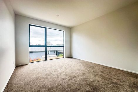 Photo of property in 23b West Harbour Drive, West Harbour, Auckland, 0618