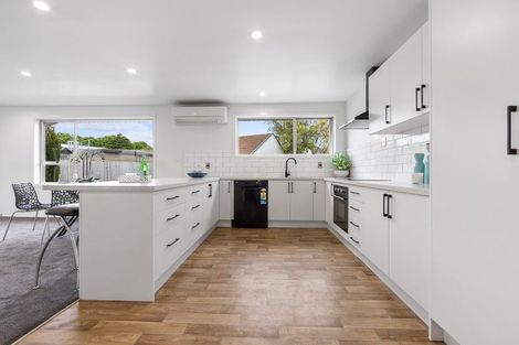 Photo of property in 21 De Bloge Place, Burwood, Christchurch, 8061