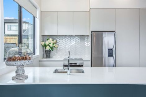 Photo of property in 8 Ken Douglas Drive, Aotea, Porirua, 5024