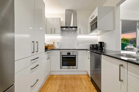 Photo of property in 116 Moore Street, Hillcrest, Auckland, 0627