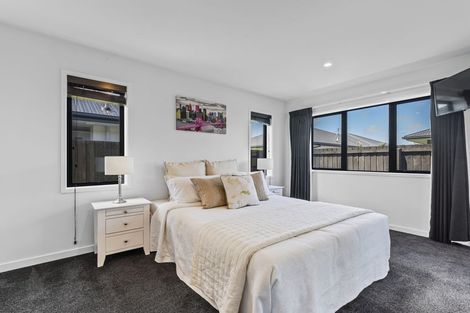 Photo of property in 18 Robert Duncan Road, Belfast, Christchurch, 8051