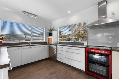 Photo of property in 6 Fairview Place, Te Puke, 3119