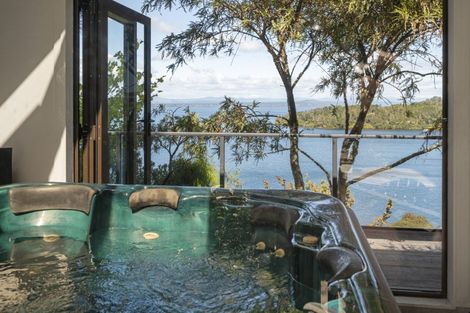 Photo of property in 838 Wily Terrace, Acacia Bay, Taupo, 3330