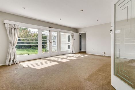 Photo of property in 6 Joyce Crescent, Ilam, Christchurch, 8041