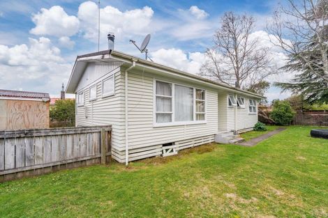 Photo of property in 13 Te Rangitautahanga Road, Turangi, 3334