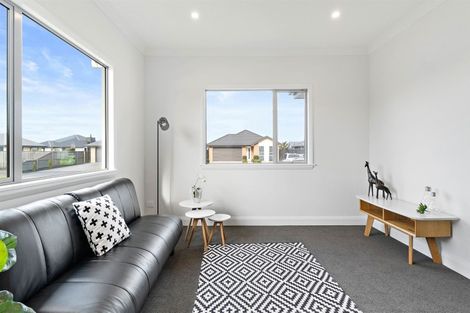 Photo of property in 61 Shadbolt Lane, Rolleston, 7614