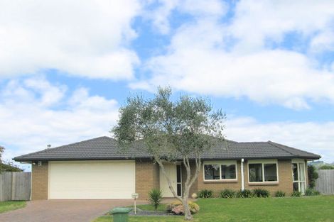 Photo of property in 15 Corinth Grove, Papamoa Beach, Papamoa, 3118