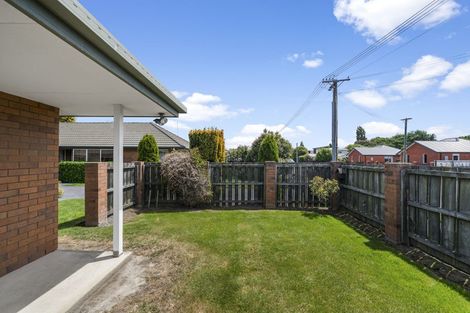Photo of property in 2/9 Wittys Road, Avonhead, Christchurch, 8042