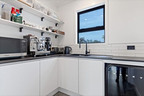 Photo of property in 30 Princess Street, Martinborough, 5711