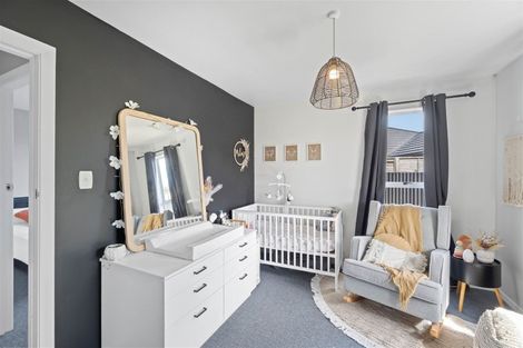 Photo of property in 22 Mckellar Place, Hornby, Christchurch, 8042