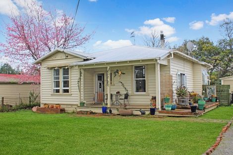 Photo of property in 13 Otanga Street, Dannevirke, 4930