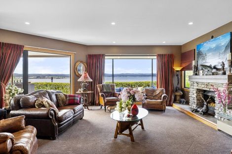 Photo of property in 2/41 Mapara Road, Acacia Bay, Taupo, 3385