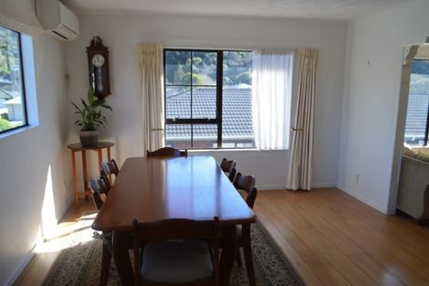 Photo of property in 94 Oxford Street, Tawa, Wellington, 5028